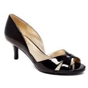 Bandolino Black Patent Heels